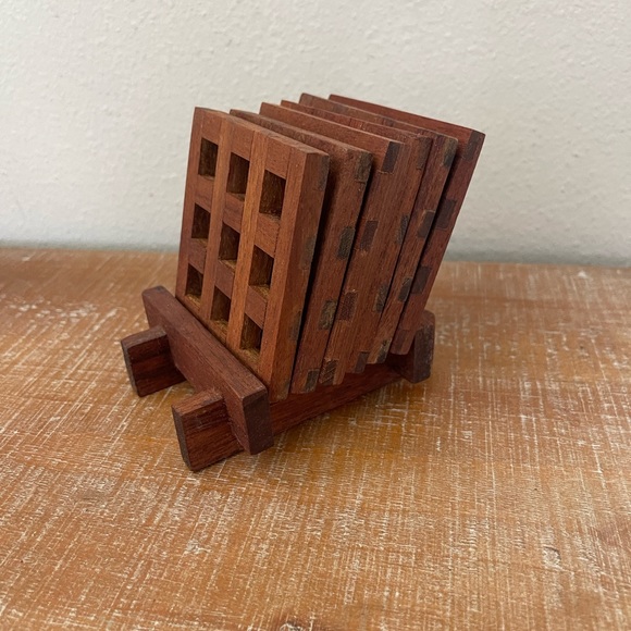 Set of 6 vintage wooden coasters - Picture 3 of 3